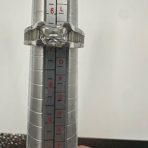 Emerald Cut CZ with baguettes on both sides white gold/silver 6.5